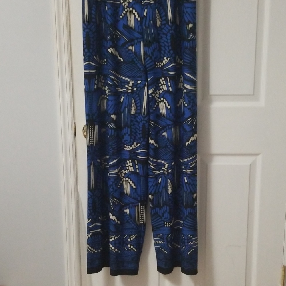 Jumper - Picture 2 of 5